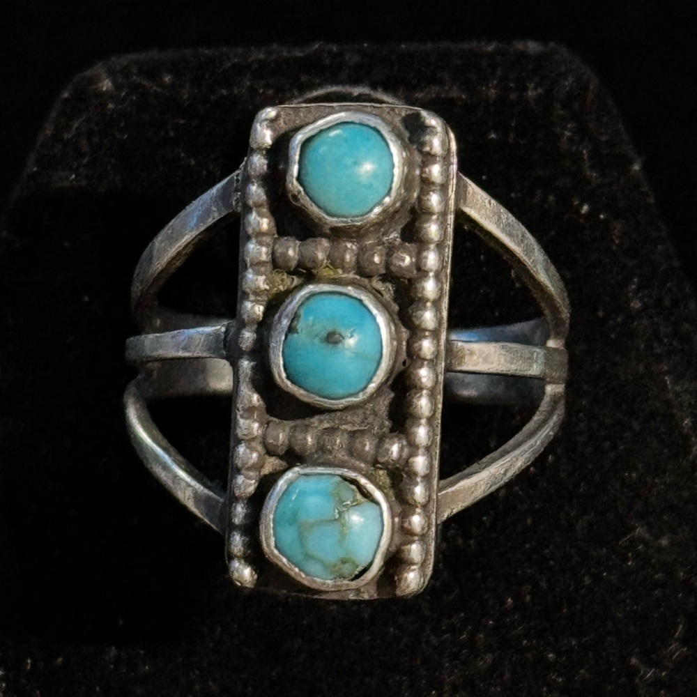 Vintage Native American Turquoise Sterling Silver Ring Size 6 (8)
